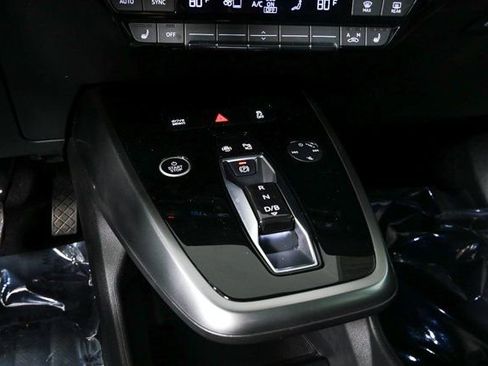Used 2023 Audi Q4 e-tron Premium Plus w/ Premium Plus image 17