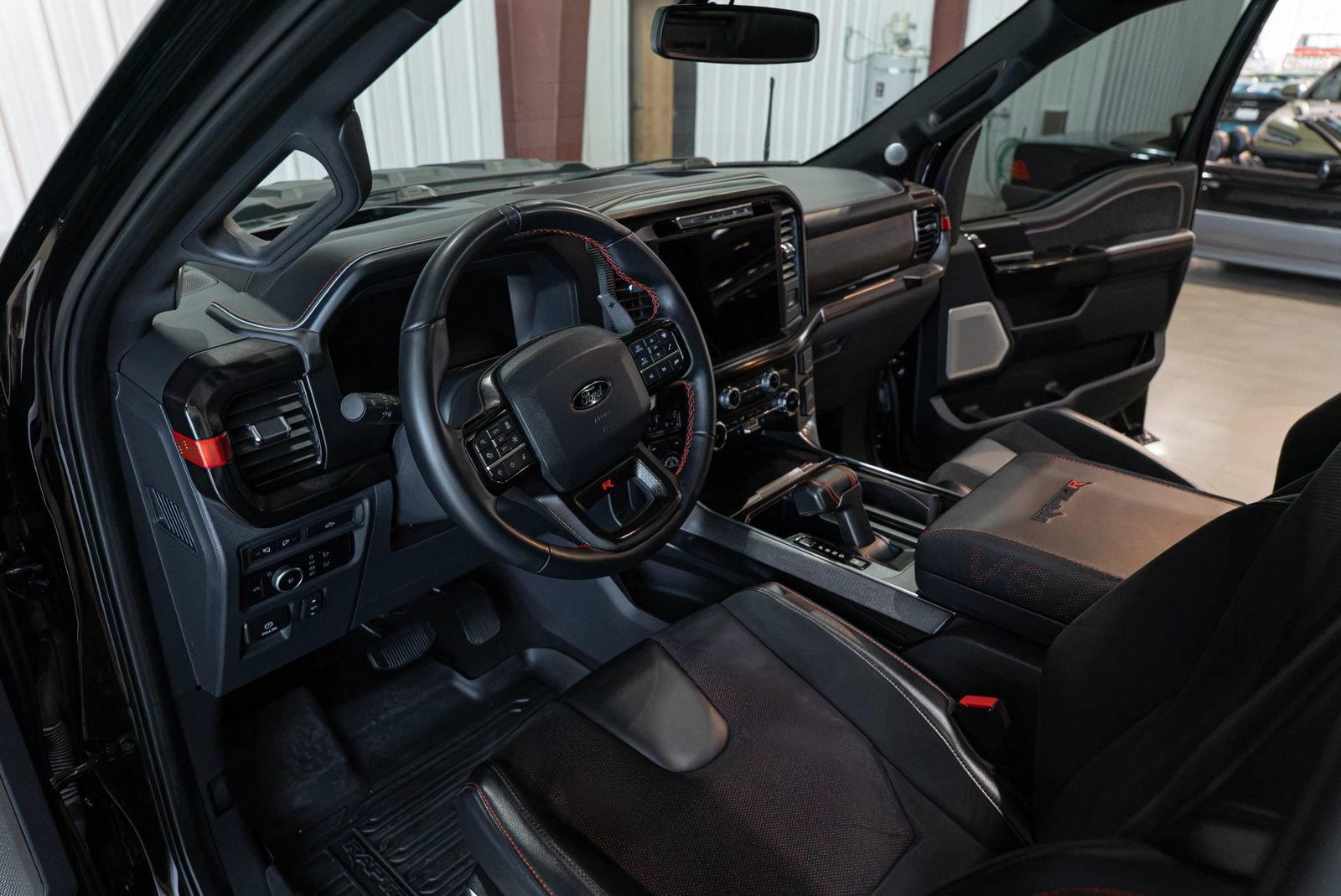 Used 2024 Ford F150 Raptor w/ Equipment Group 803A Raptor R AWD/4WD image 31