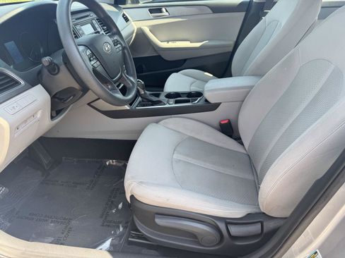 Used 2017 Hyundai Sonata SE FWD image 15