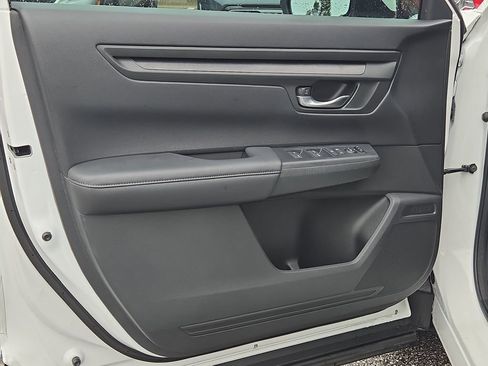 Used 2023 Honda CR-V EX image 15