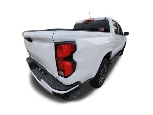 Used 2024 Chevrolet Colorado LT w/ LT Convenience Package III image 11