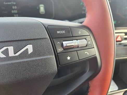 New 2026 Kia Sportage SX image 16