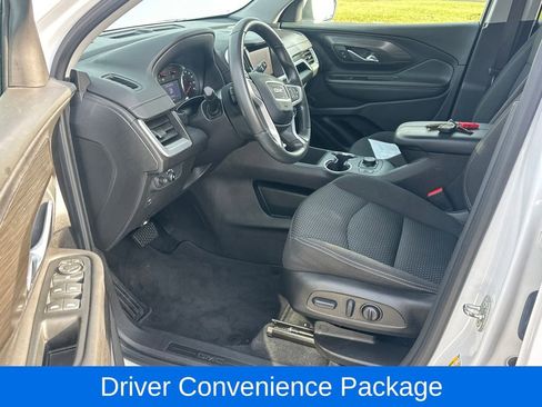 Used 2023 GMC Terrain SLE w/ Driver Convenience Package image 12