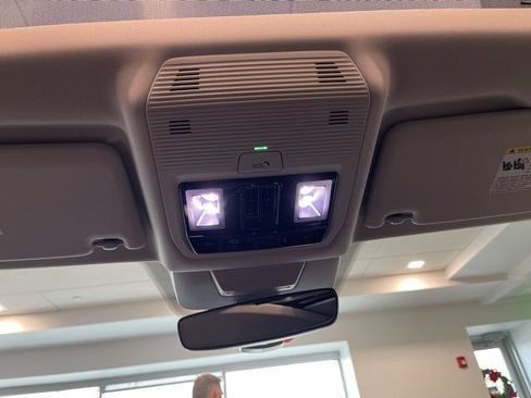 New 2026 Volkswagen Tiguan SE image 20