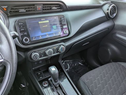 Used 2024 Nissan Kicks SV image 20