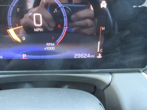 Used 2024 Chevrolet TrailBlazer LT w/ LT Cold Weather Package FWD image 21