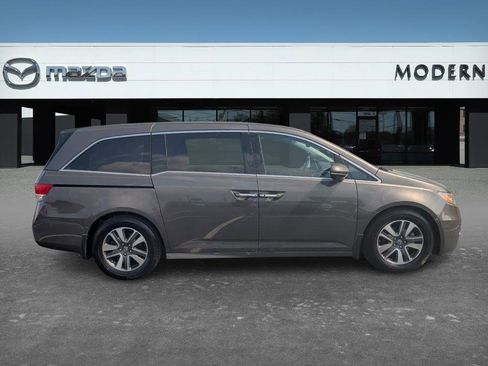Used 2016 Honda Odyssey Touring image 4