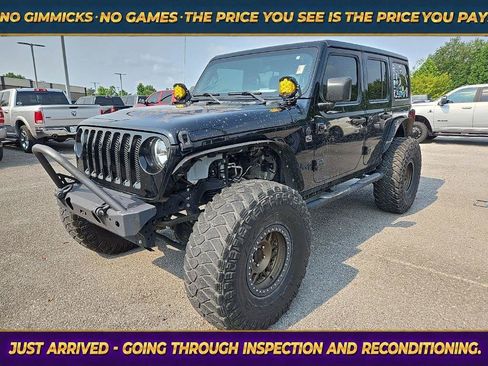 Used 2023 Jeep Wrangler Unlimited Sport AWD/4WD image 3