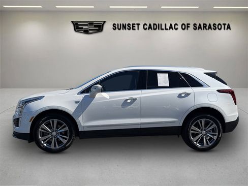 Certified 2025 Cadillac XT5 Premium Luxury AWD/4WD image 6