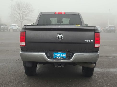 Used 2018 RAM 2500 Tradesman w/ Chrome Appearance Group image 13