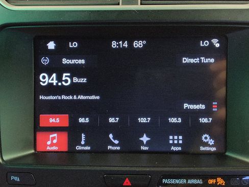 Used 2017 Ford Explorer XLT w/ Equipment Group 202A FWD image 25
