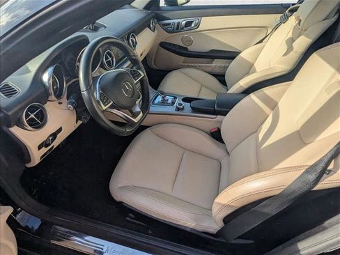 Used 2017 Mercedes-Benz SLC 300 image 16