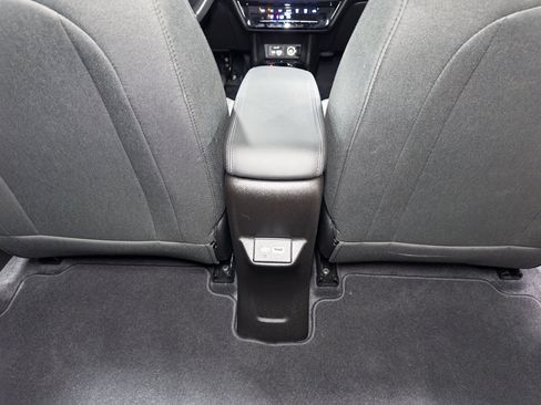 Used 2023 Chevrolet Bolt EUV LT w/ Driver Confidence Package FWD image 23