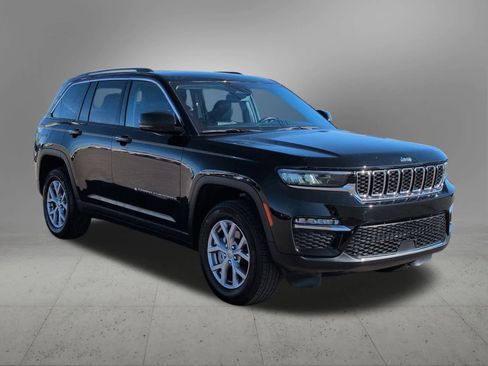 Used 2022 Jeep Grand Cherokee Limited image 8