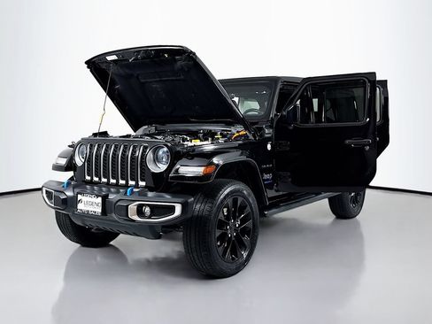 Used 2023 Jeep Wrangler Unlimited Sahara w/ Cold Weather Group AWD/4WD image 20