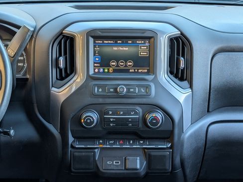Used 2022 Chevrolet Silverado 1500 Custom image 23