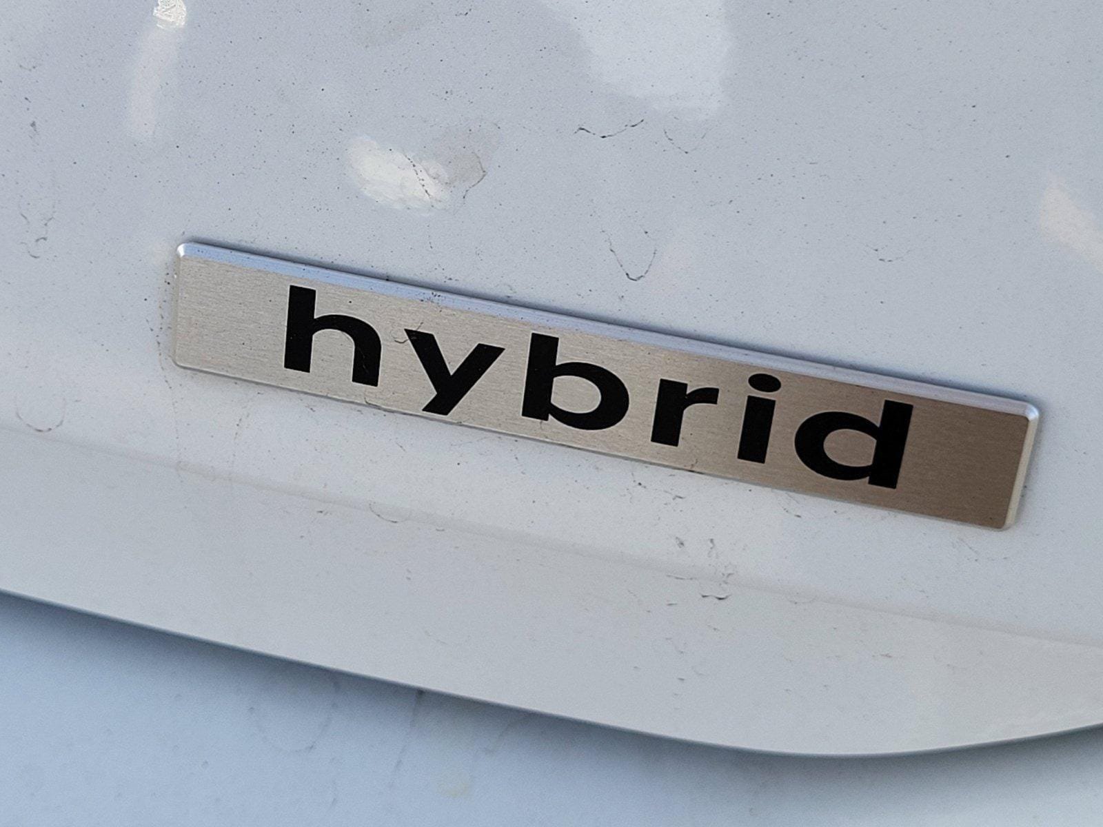 New 2025 Hyundai Elantra SEL FWD image 14