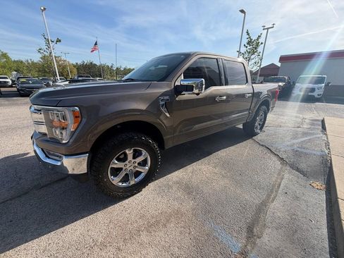 Used 2022 Ford F150 Lariat image 3