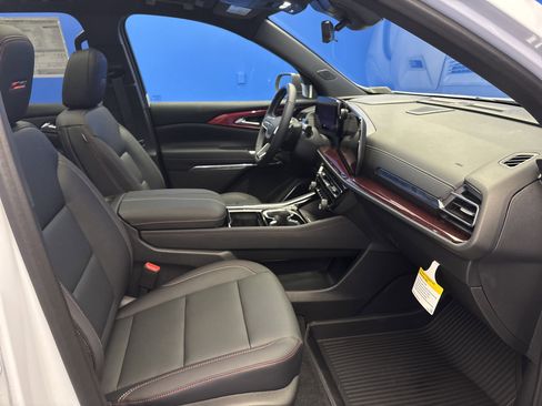 New 2026 Chevrolet Traverse Z71 w/ Enhanced Driving Package image 25