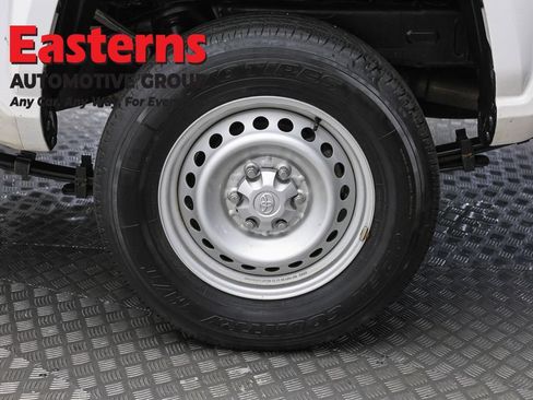 Used 2024 Toyota Tacoma SR RWD image 8