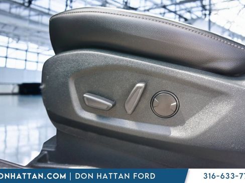 Used 2022 Ford Edge SEL w/ Convenience Package image 19