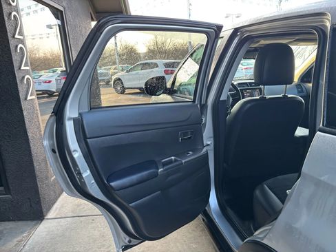 Used 2024 Mitsubishi Outlander Sport SE image 10