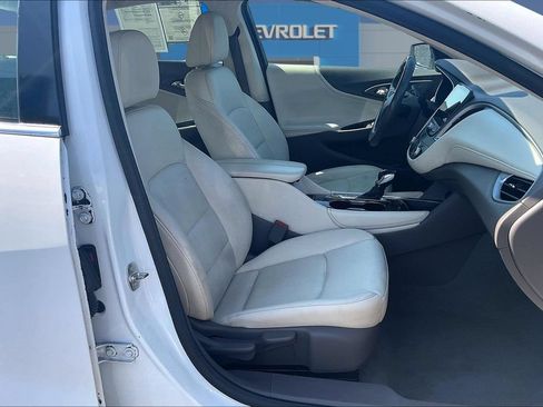 Used 2022 Chevrolet Malibu LT w/ Leather Package FWD image 28