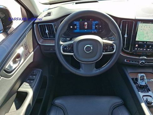 Certified 2023 Volvo XC60 B5 Ultimate w/ Climate Package AWD/4WD image 13