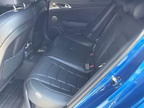 Used 2022 Kia Stinger GT2 image 18