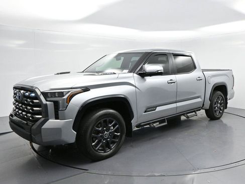 Used 2024 Toyota Tundra Platinum AWD/4WD image 3