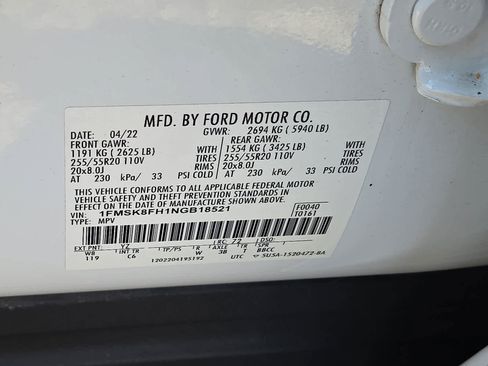 Used 2022 Ford Explorer Limited w/ Equipment Group 301A image 26