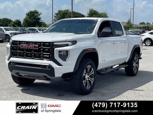 Used 2024 GMC Canyon AT4 AWD/4WD image 3