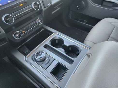 Used 2020 Ford Expedition XLT w/ Equipment Group 201A image 18