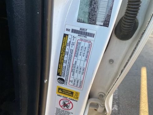 Used 2010 Toyota Tundra 4x4 CrewMax image 33