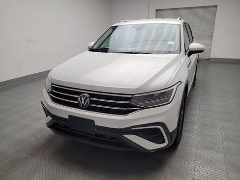 Used 2024 Volkswagen Tiguan SE image 15