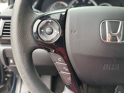 Used 2017 Honda Accord LX image 20