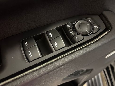 Used 2024 GMC Sierra 2500 AT4 w/ AT4 Premium Plus Package image 24