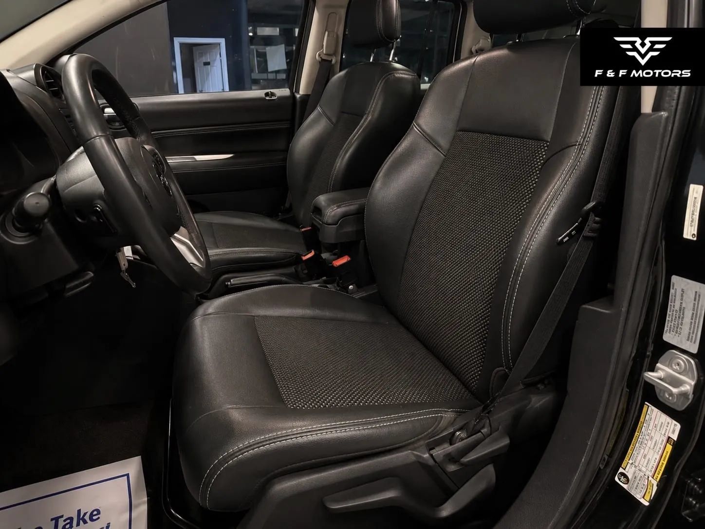 Used 2016 Jeep Compass Latitude AWD/4WD image 13