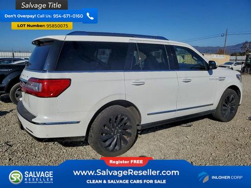 Used 2021 Lincoln Navigator Reserve image 4