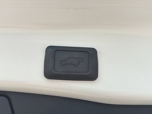 Used 2021 Toyota RAV4 XSE w/ XSE Grade Weather Package AWD/4WD image 28