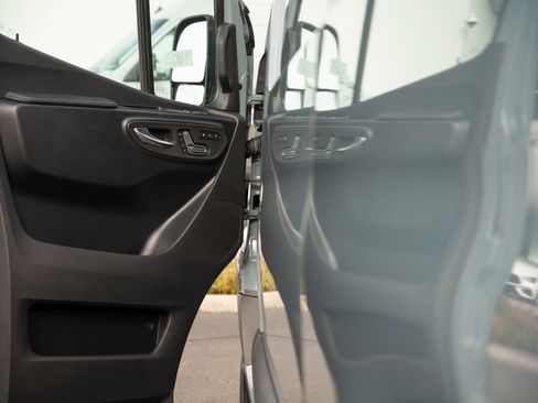 New 2025 Mercedes-Benz Sprinter 2500 image 10