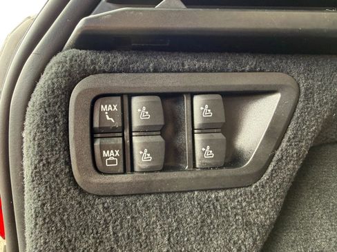 Used 2021 BMW X7 xDrive40i w/ Executive Package image 36