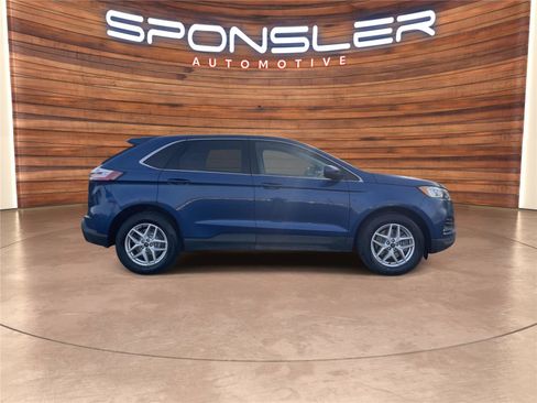 Used 2022 Ford Edge SEL w/ Convenience Package AWD/4WD image 8