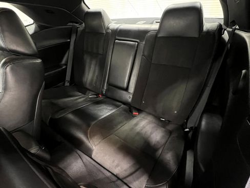 Used 2019 Dodge Challenger R/T Scat Pack w/ Plus Package RWD image 31