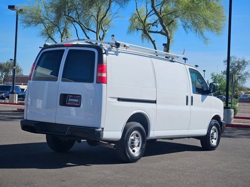 Used 2016 Chevrolet Express 2500 image 5