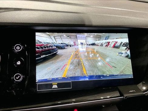 Used 2023 Buick Envision Essence image 21