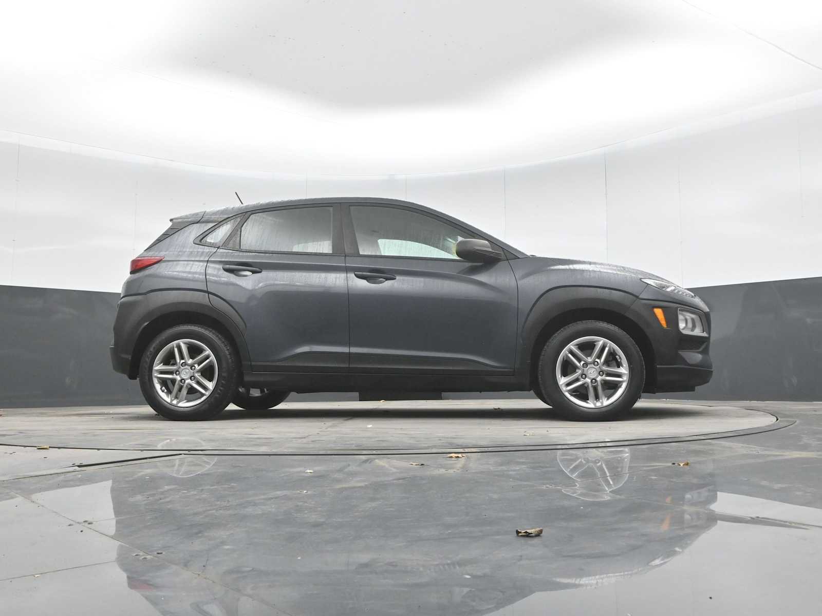 Used 2019 Hyundai Kona SE FWD image 29