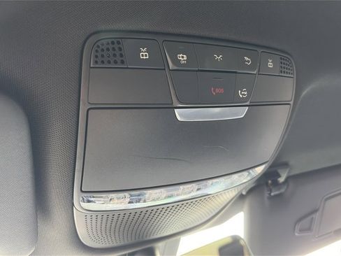 Certified 2021 Mercedes-Benz GLC 300 GLC 300 image 21