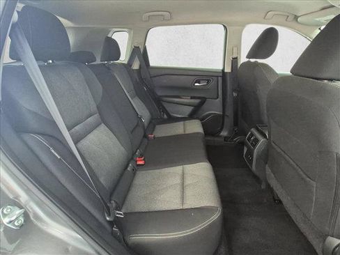 Used 2025 Nissan Rogue SV FWD image 21