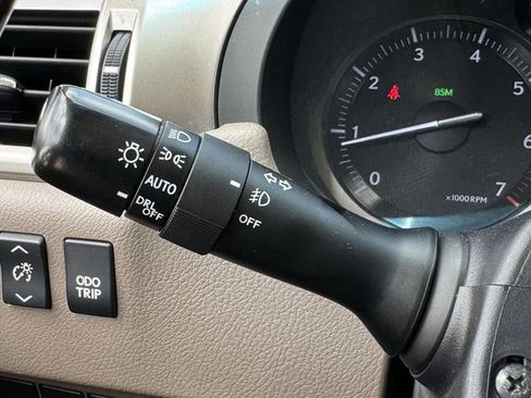 Used 2019 Lexus GX 460 Luxury AWD/4WD image 23